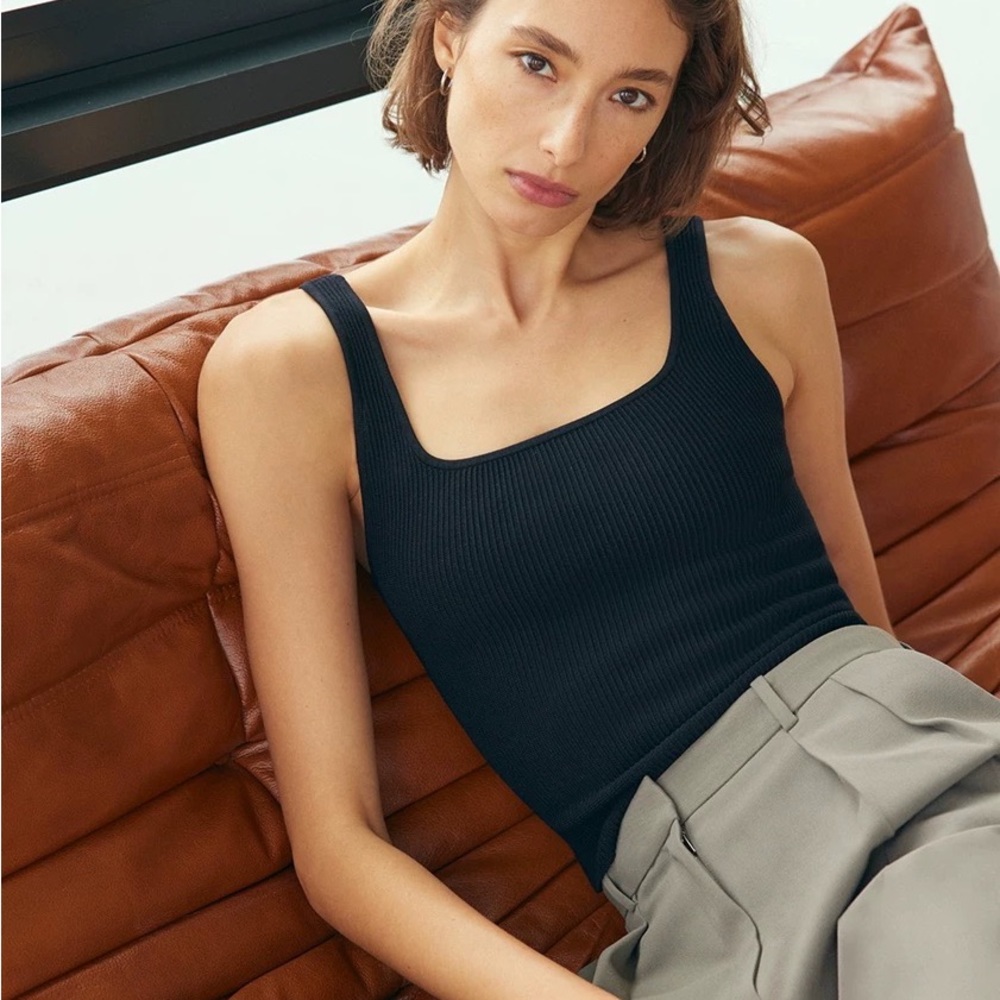 aritzia babaton sculpt knit squareneck tank black S regular length